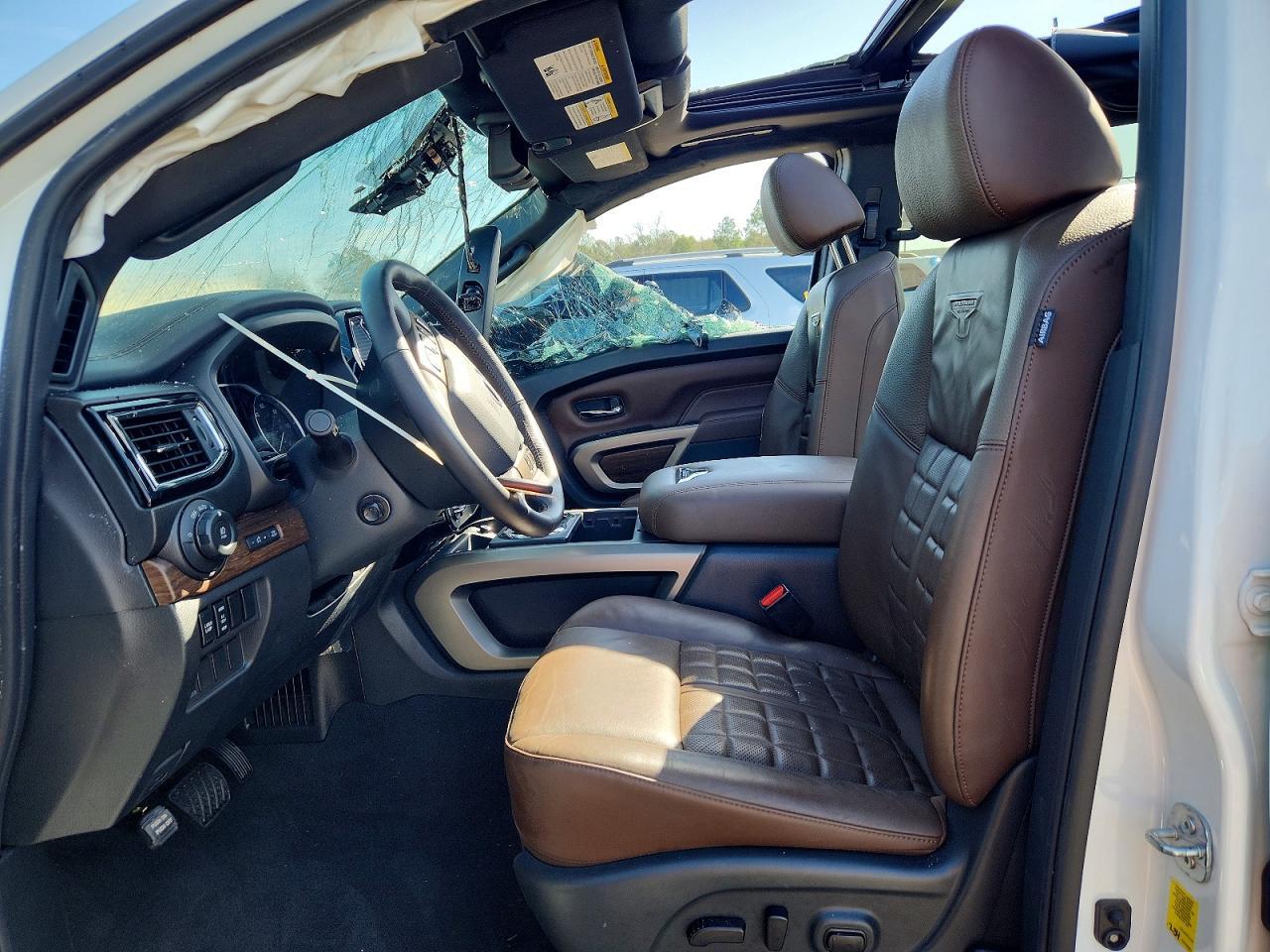 2024 Nissan Titan Platinum Reserve