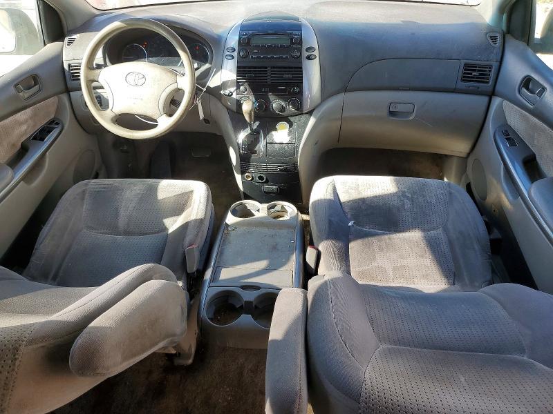 2008 Toyota Sienna le 8-passenger