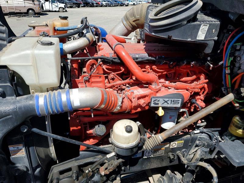 2018 Peterbilt 579 Semi Truck