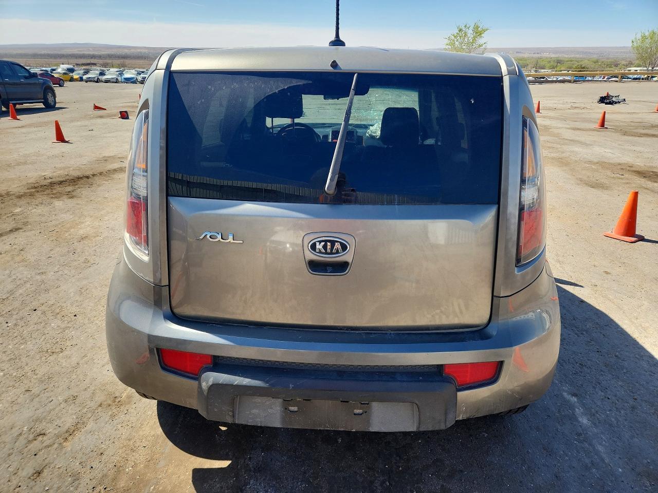 2010 KIA Soul +