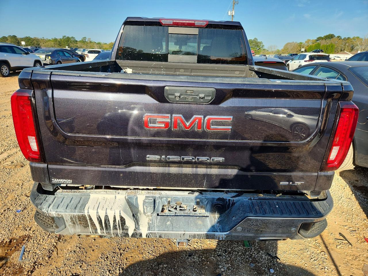 2022 GMC Sierra K1500 SLT