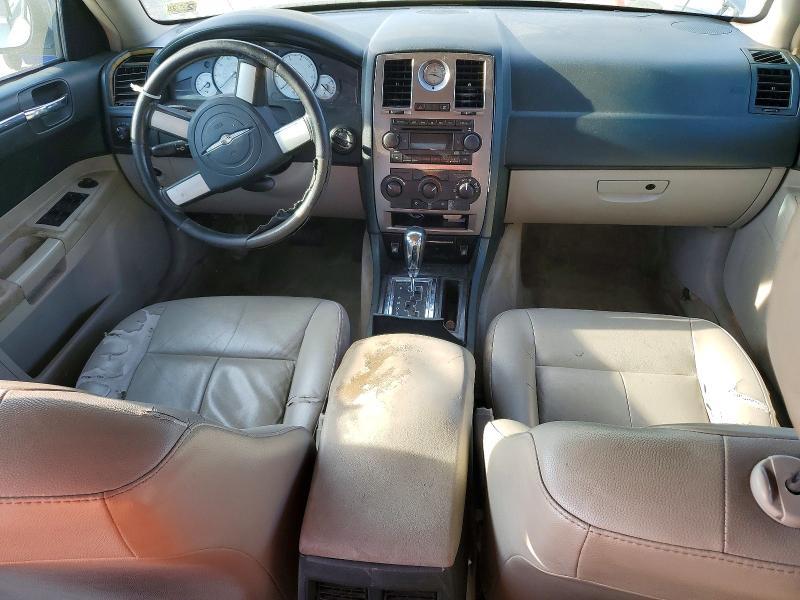2005 Chrysler 300 Touring