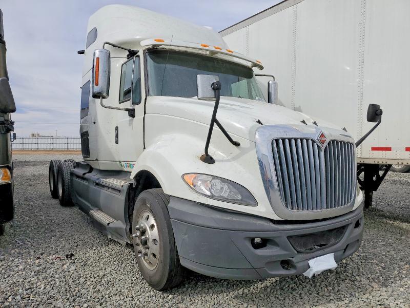 2016 International LF687 Semi Truck