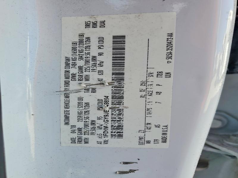 2018 Ford F450 Super Duty Flatbed Truck