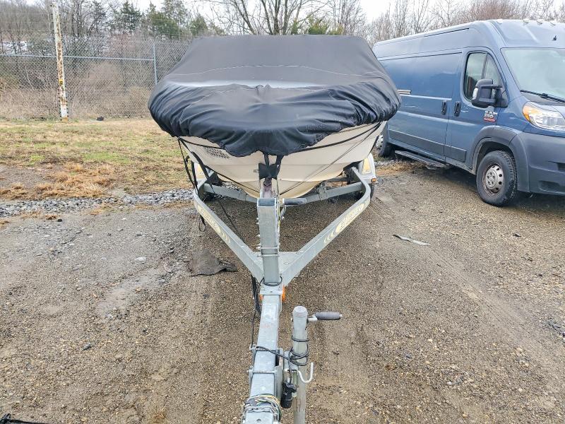 2000 Chaparral 21 H20