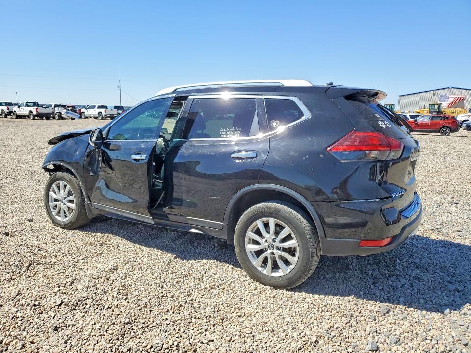 2017 Nissan Rogue sv