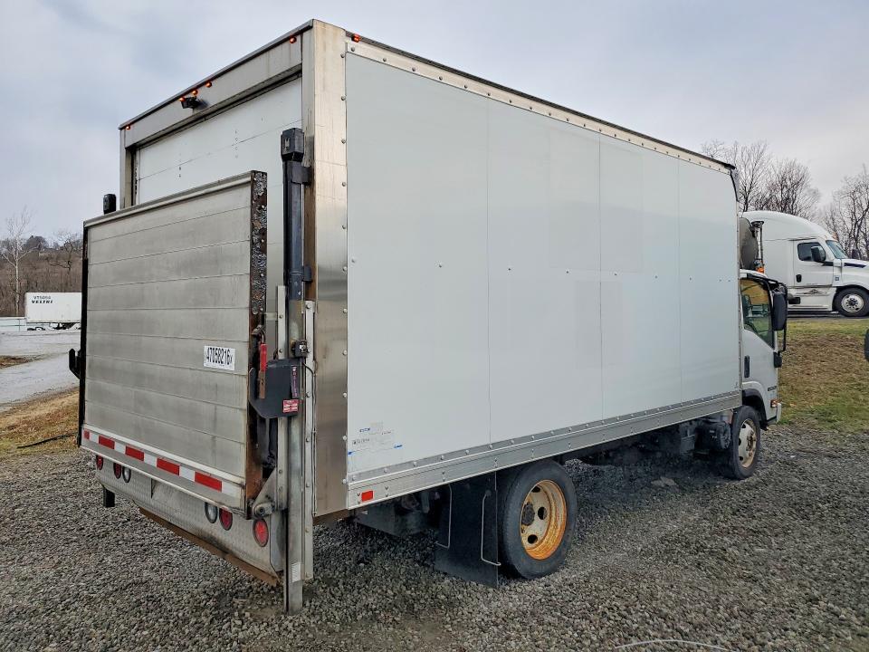 2018 Isuzu NPR HD BOX Truck