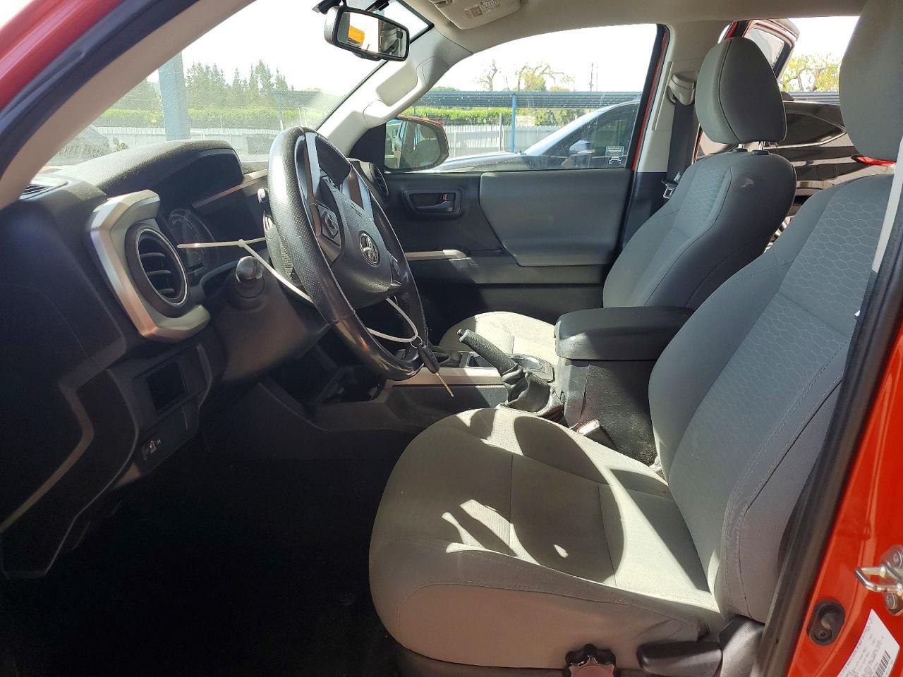 2017 Toyota Tacoma SR5 V6