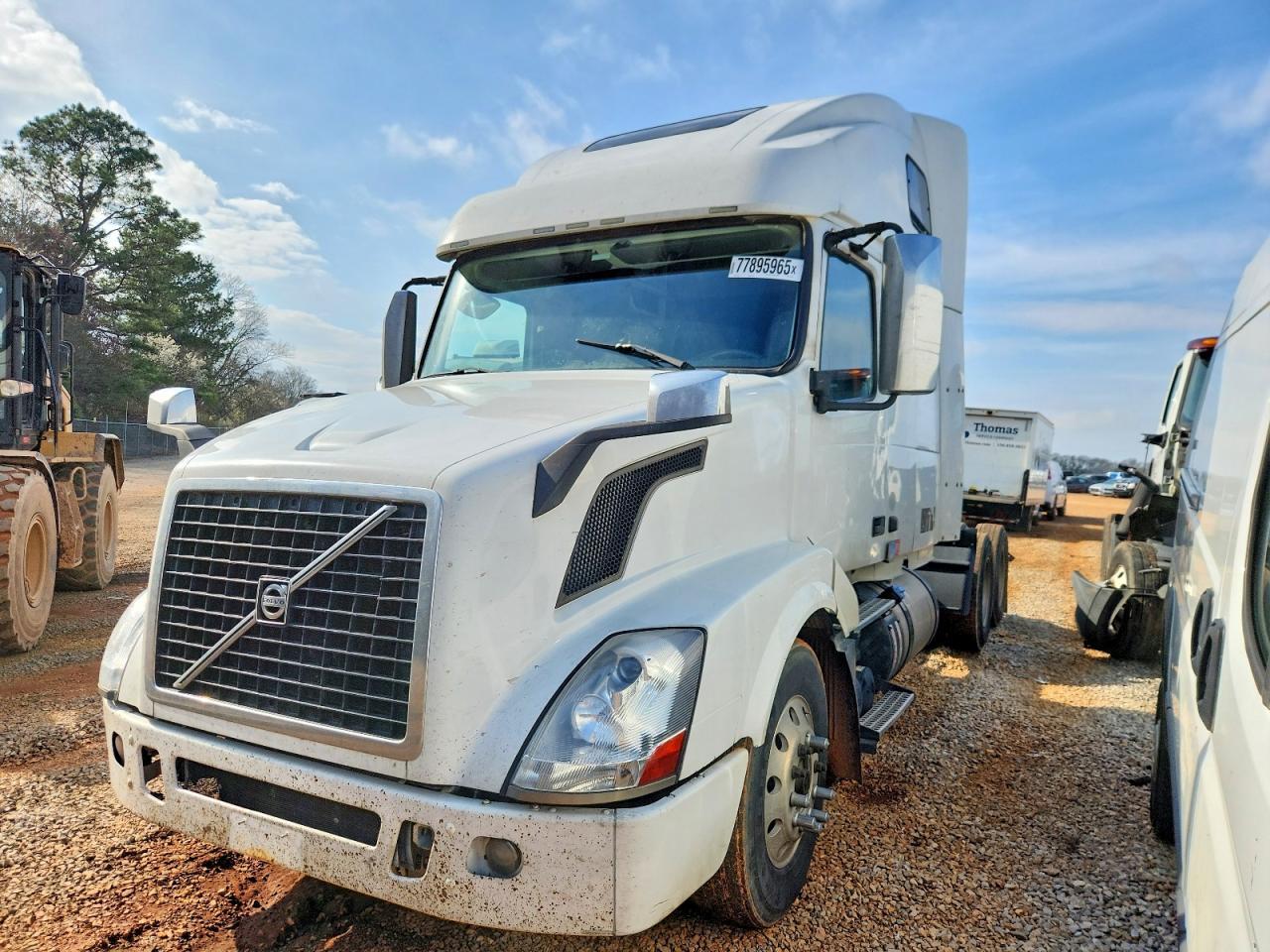 2014 Volvo VNL Semi Truck