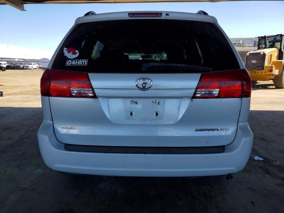 2005 Toyota Sienna xle 7 Passenger