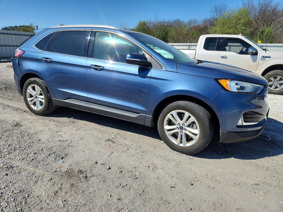 2019 Ford Edge sel