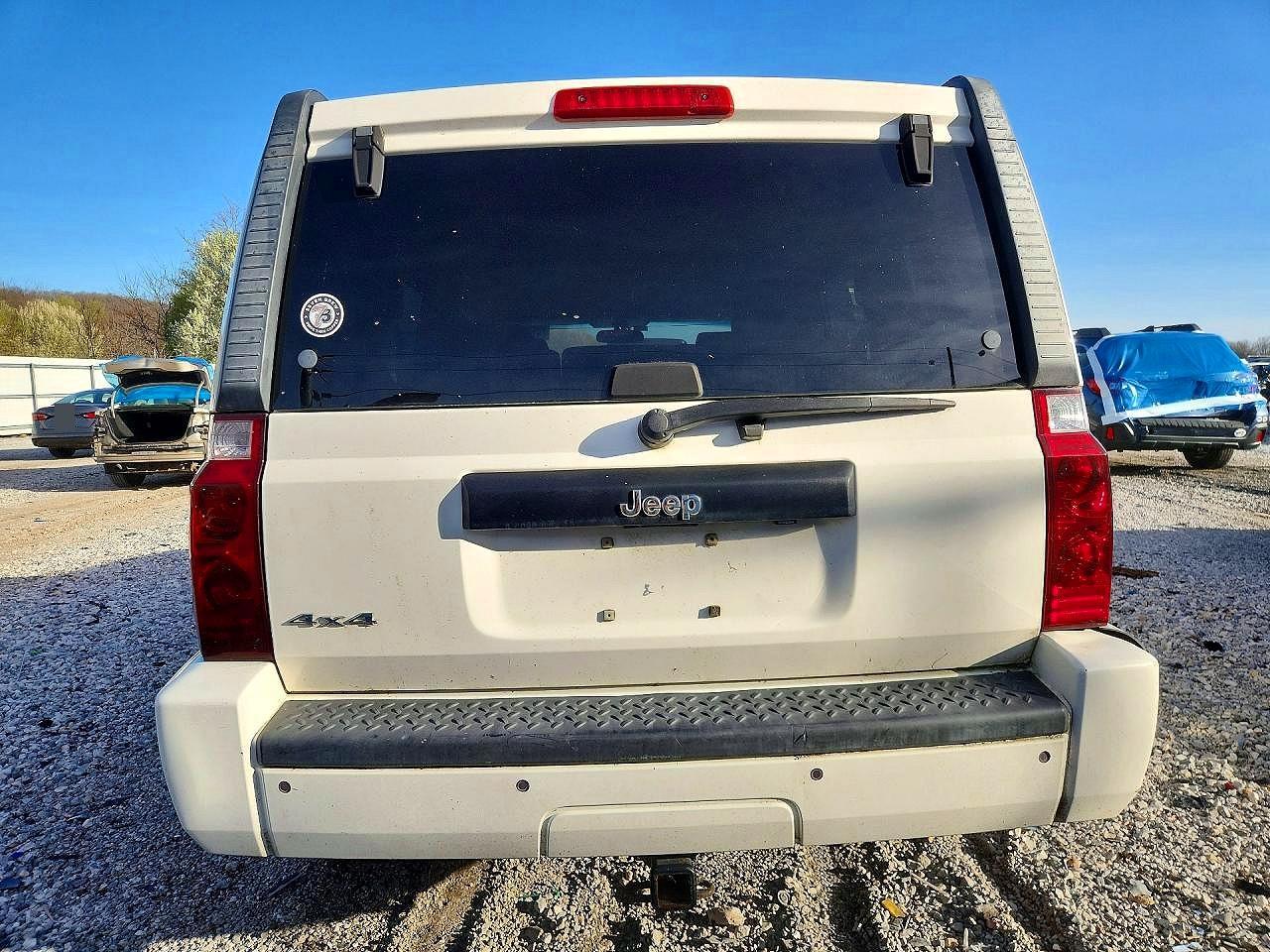 2008 Jeep Commander Sport