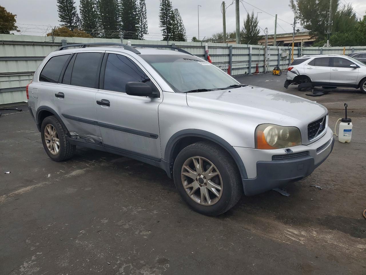 2004 Volvo Xc90