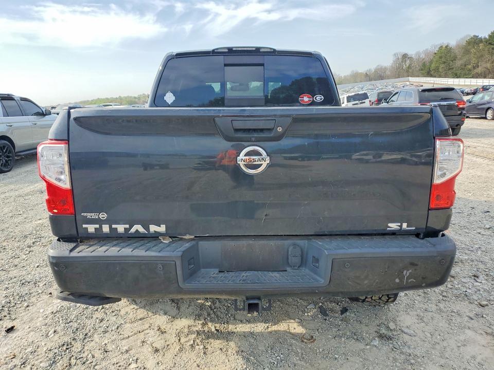 2019 Nissan Titan SL
