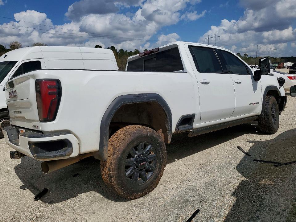 2024 GMC Sierra K2500 AT4