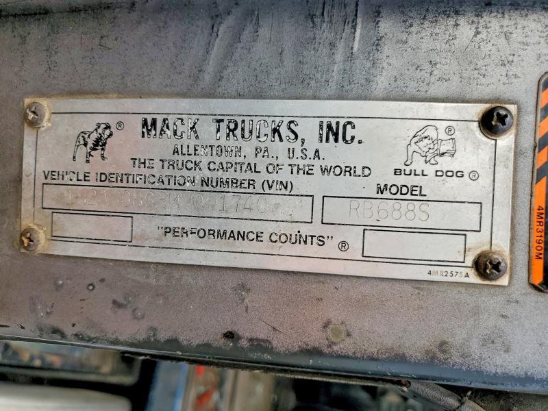 1991 Mack RB688S Dump Truck