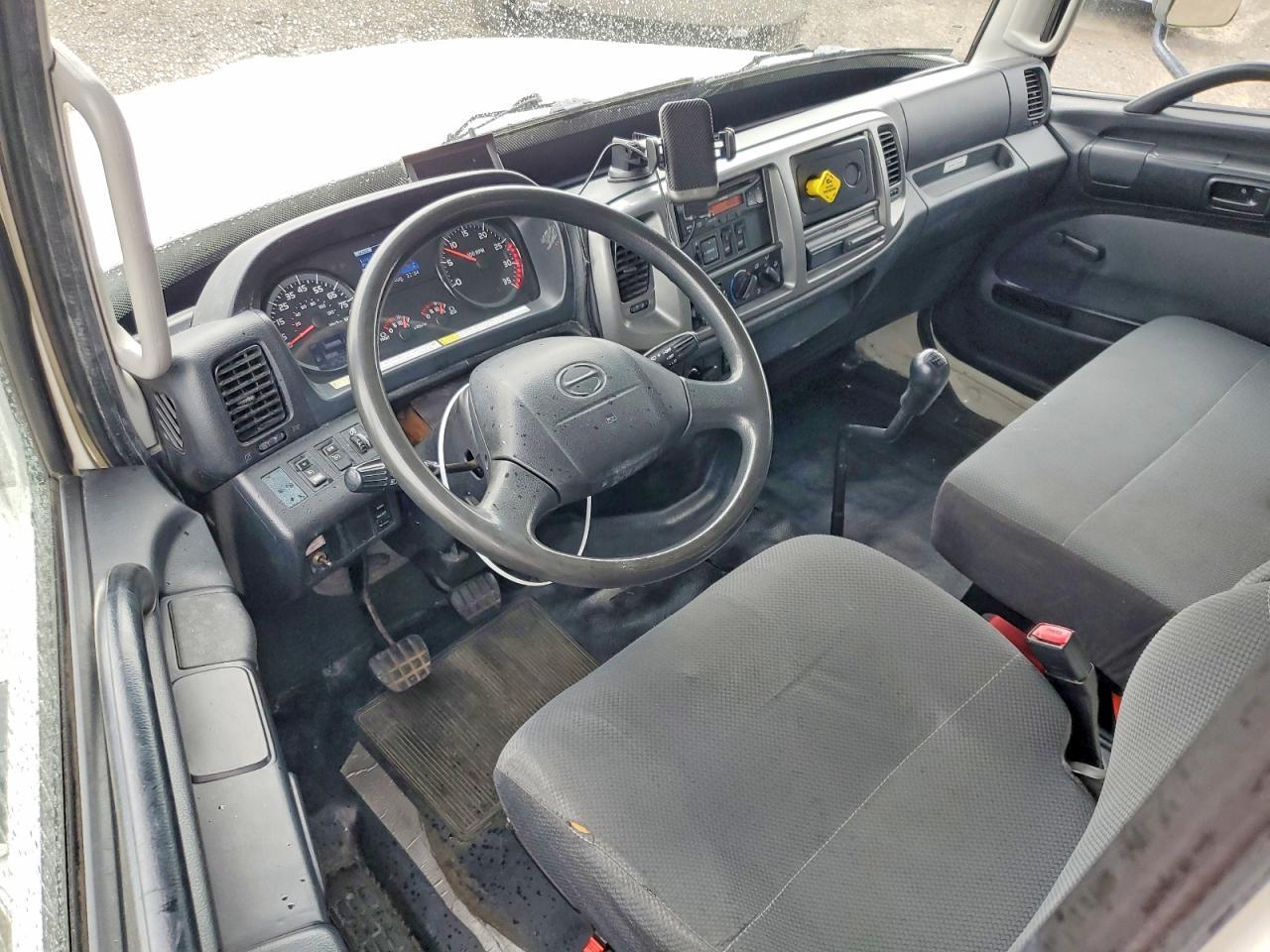 2015 Hino 258 268