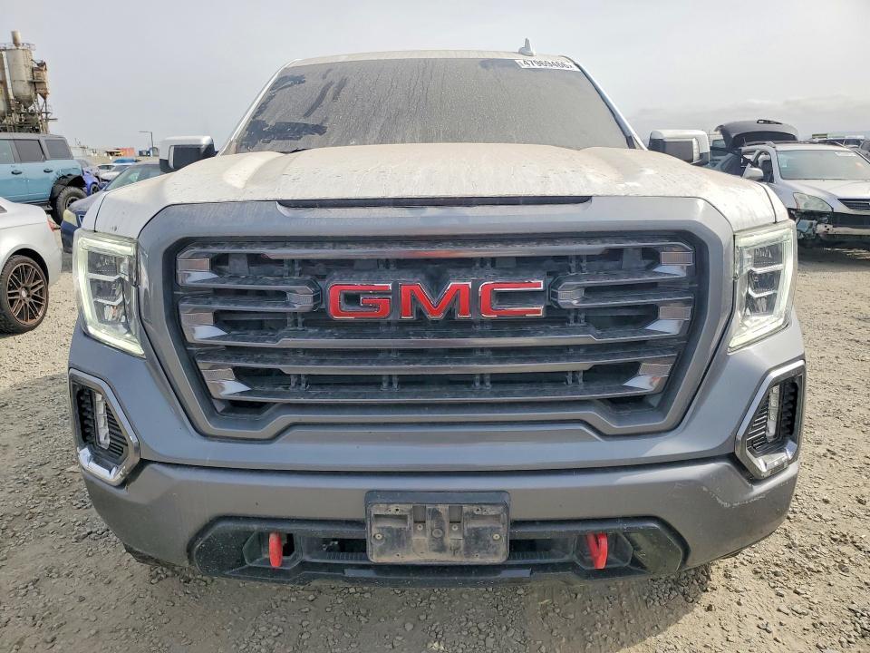 2021 GMC Sierra K1500 AT4