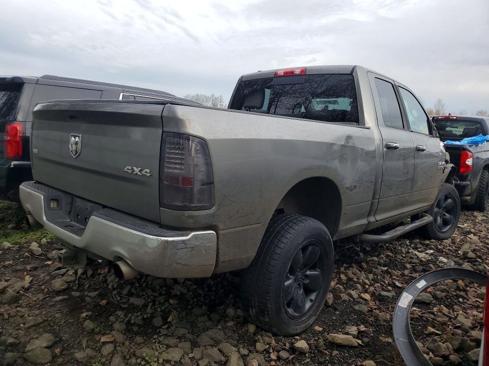 2013 Ram Trucks 1500 slt