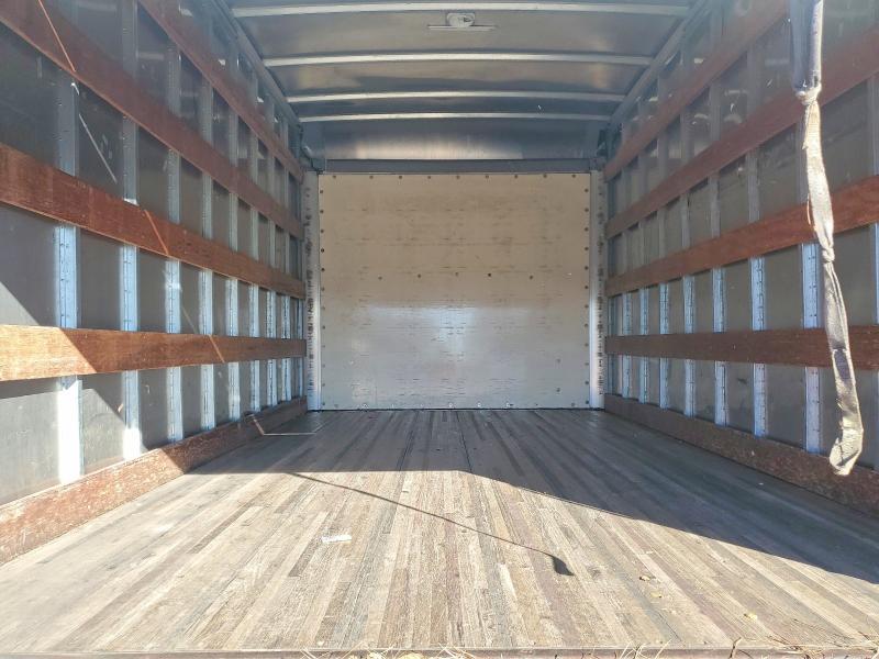 2014 GMC Savana box Truck