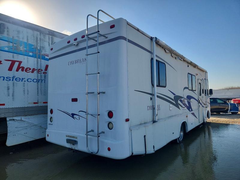 2003 Workhorse Custom Chassis P32 Recreational Vehicle