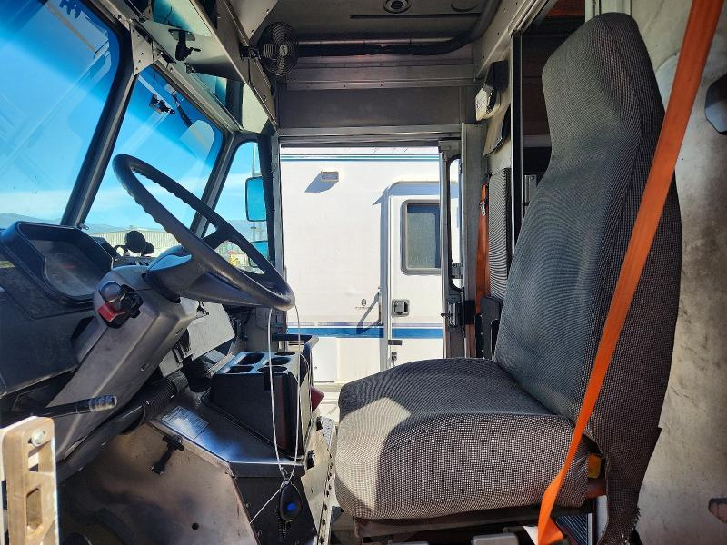 2020 Freightliner Chassis M Line WALK-IN Van