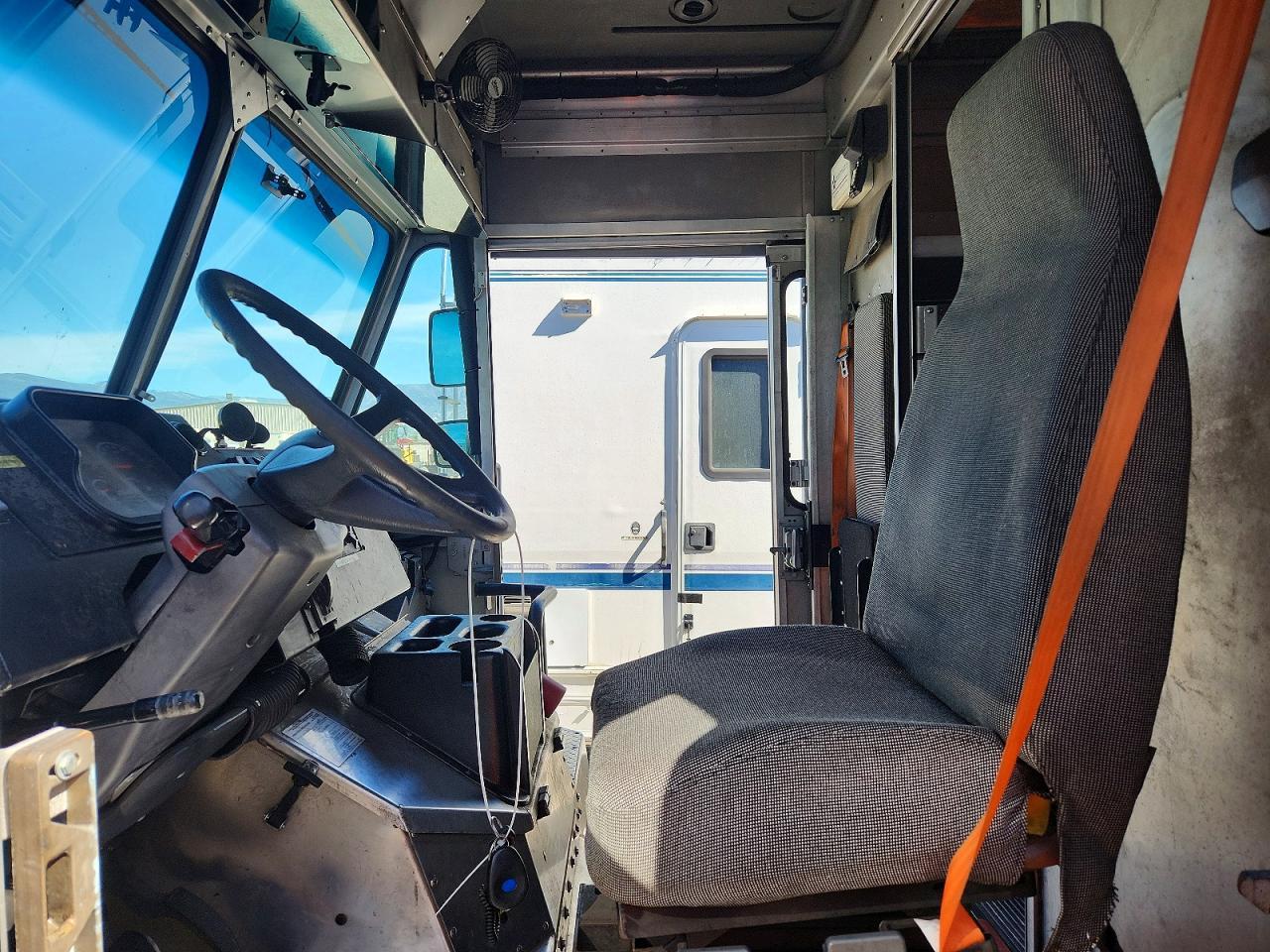 2020 Freightliner Chassis M Line WALK-IN Van