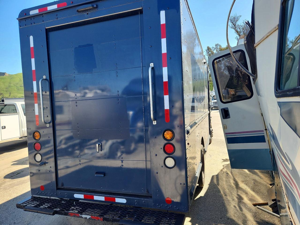 2020 Freightliner Chassis M Line WALK-IN Van