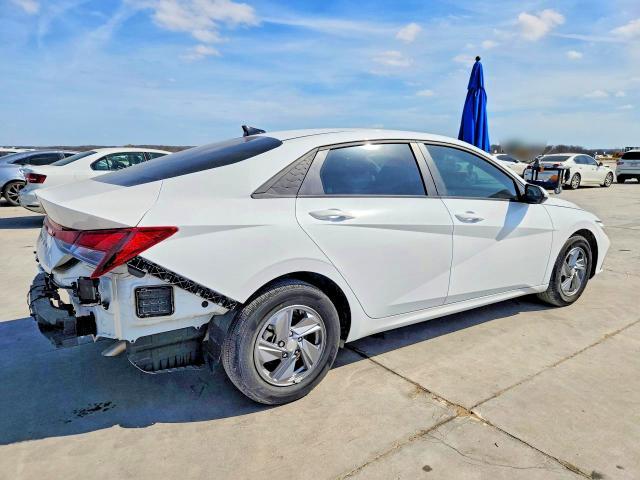 2024 Hyundai Elantra se