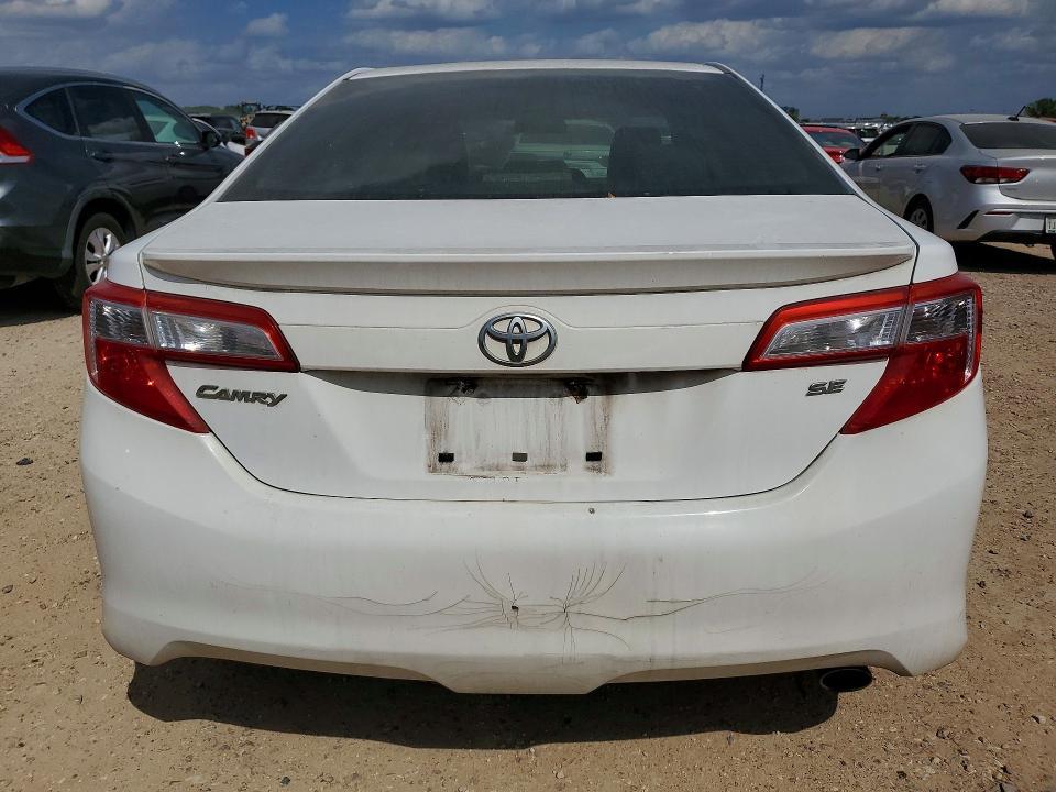 2014 Toyota Camry se Sport