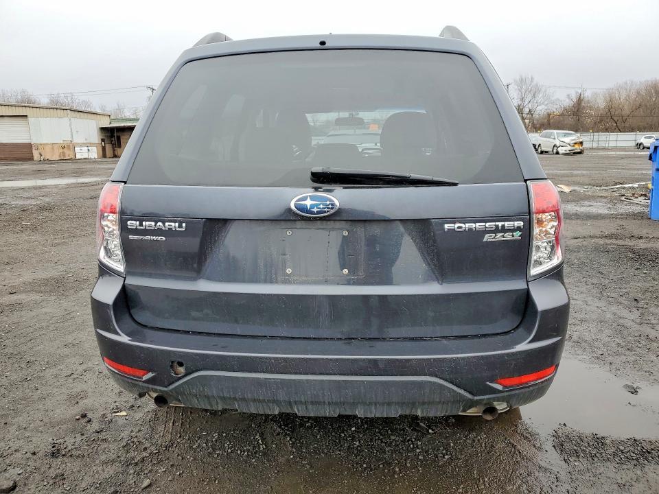 2010 Subaru Forester 2.5i