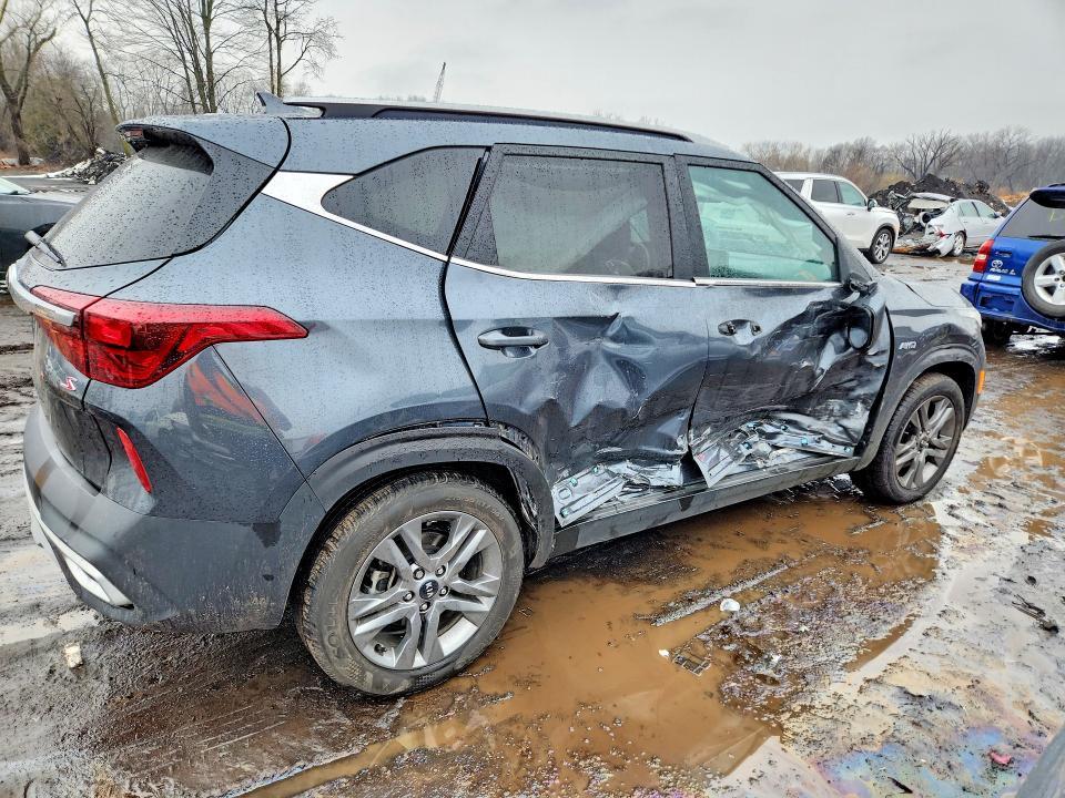 2021 KIA Seltos s