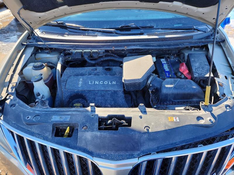 2011 Lincoln Townhouse MKX