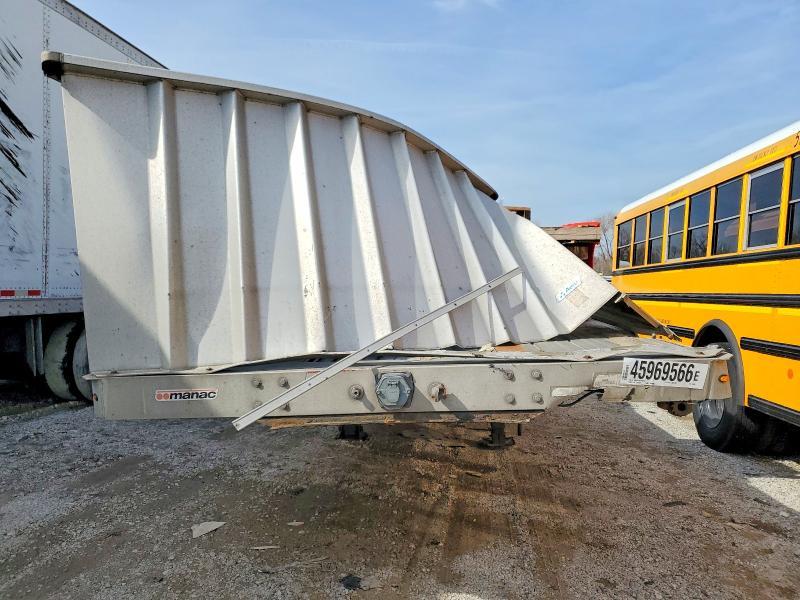 2014 Manac 10245C031 Flatbed Trailer