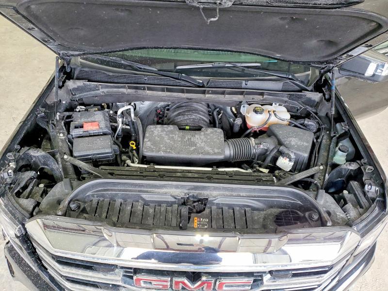 2025 GMC Sierra K1500 slt