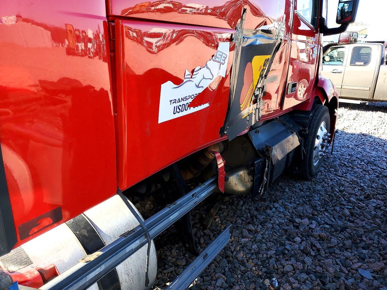 2019 Volv O VNL Semi Truck
