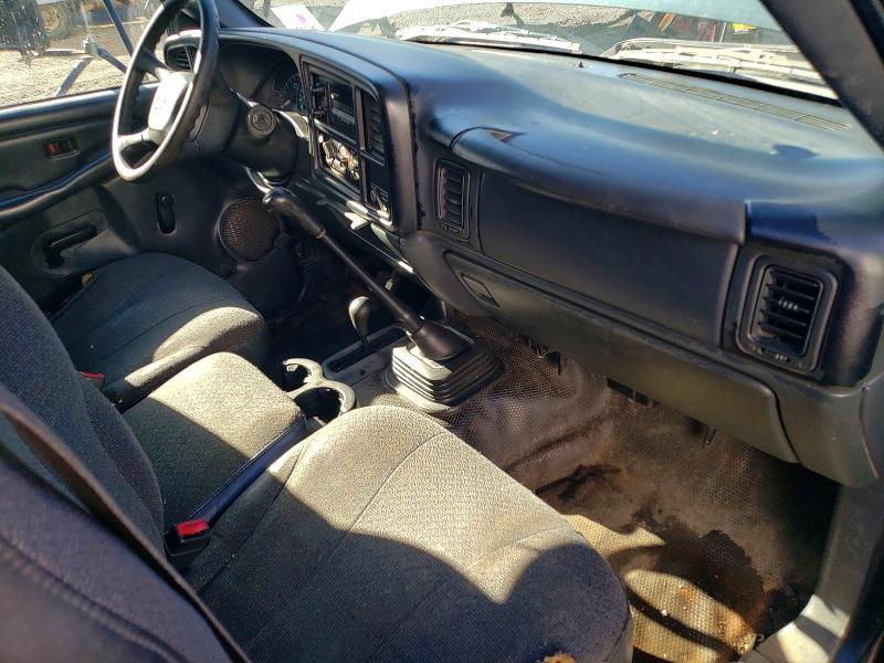 2002 Chevrolet Silverado Chipper Truck