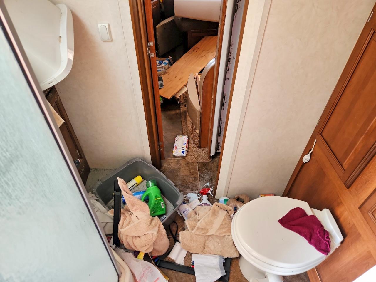 2013 Foresriver 2013 Forest River Coachmen FET297RLDS Camper