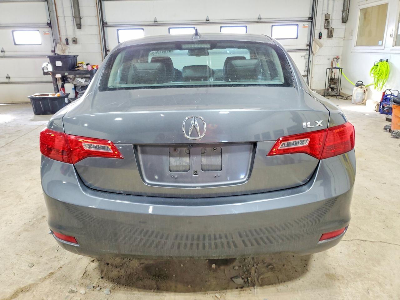 2013 Acura ILX