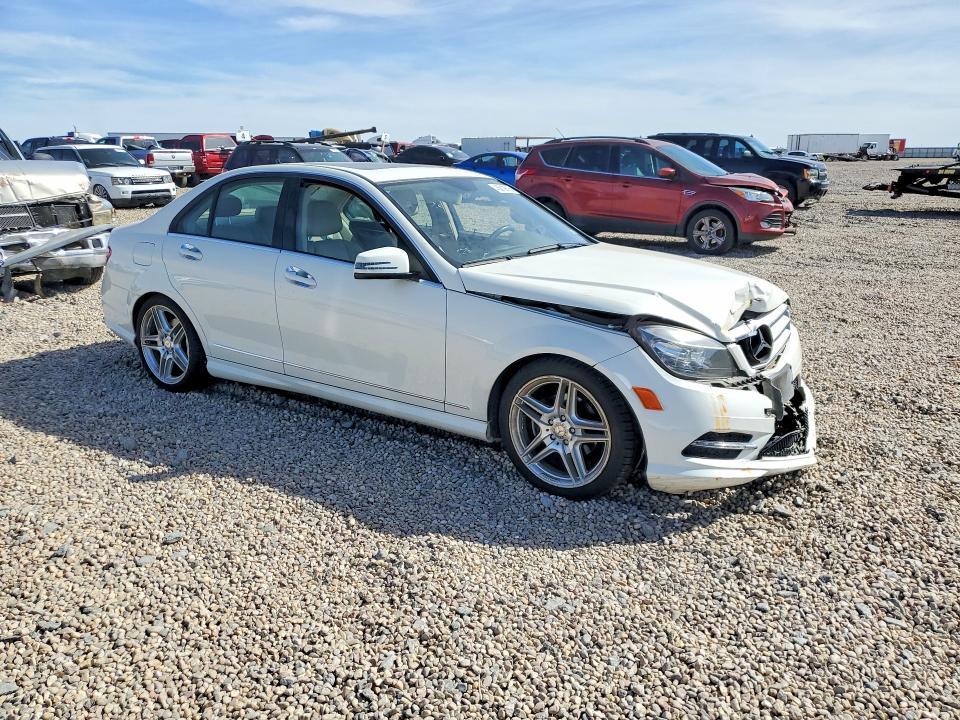 2011 Mercedes-Benz C300