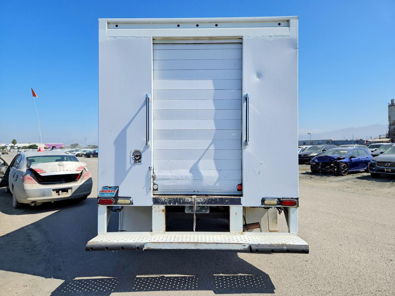 2015 Chev Rolet Express Refrigerated BOX Truck