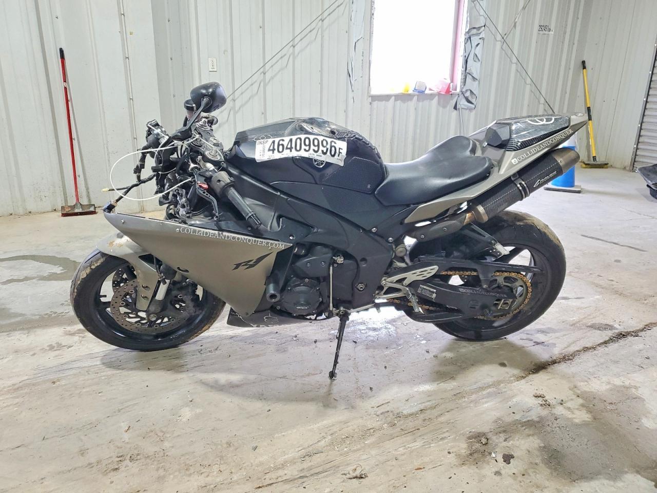 2011 Yamaha YZFR1