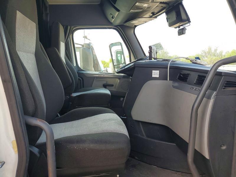 2022 Freigliner 2022 Freightliner Cascadia 126 Semi Truck