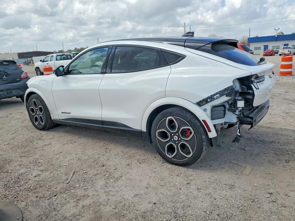 2023 Ford Mustang Mach-e gt
