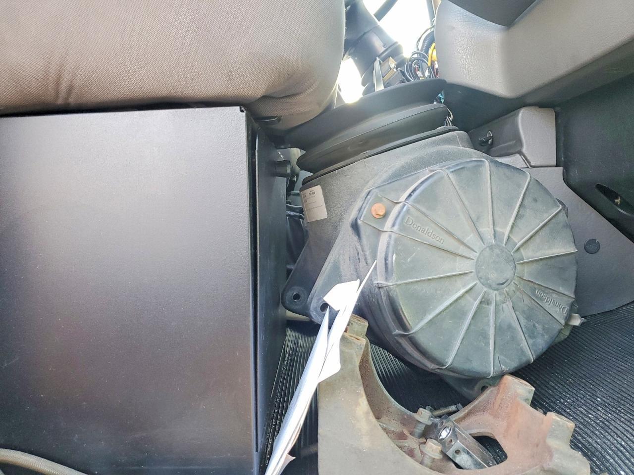 2015 Kenworth T370 BOX Truck