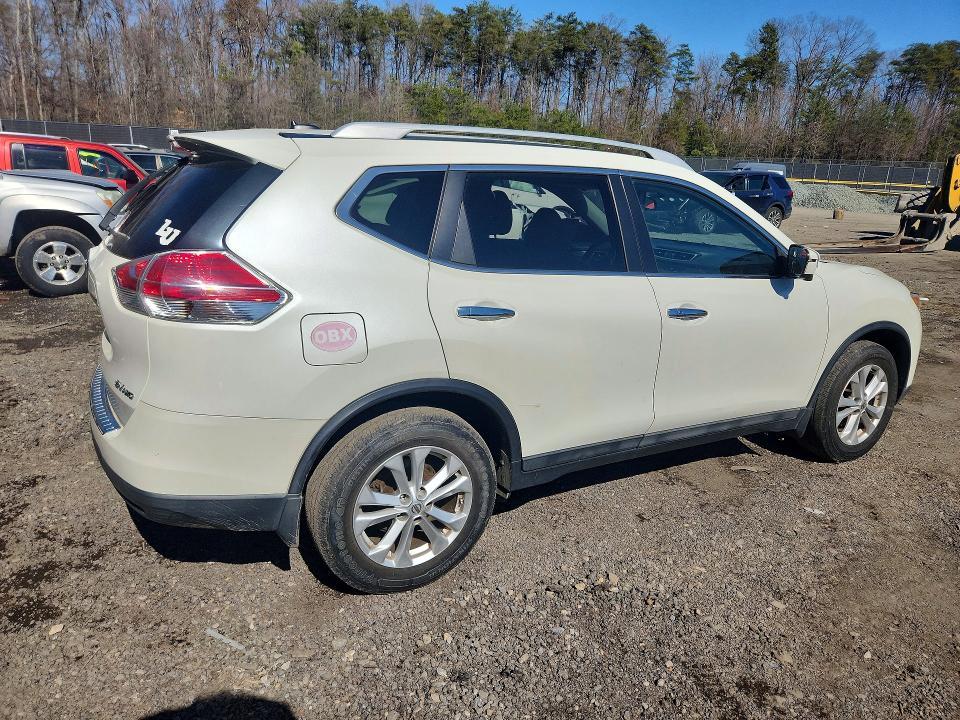 2015 Nissan Rogue sv