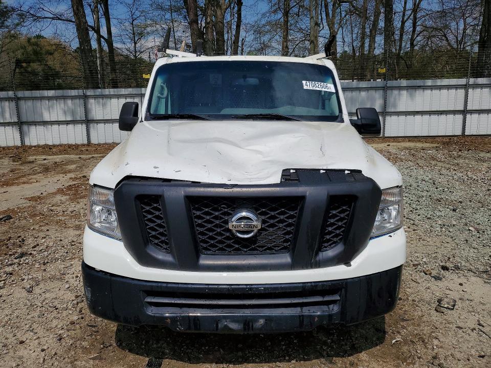 2017 Nissan NV 2500 HD SV
