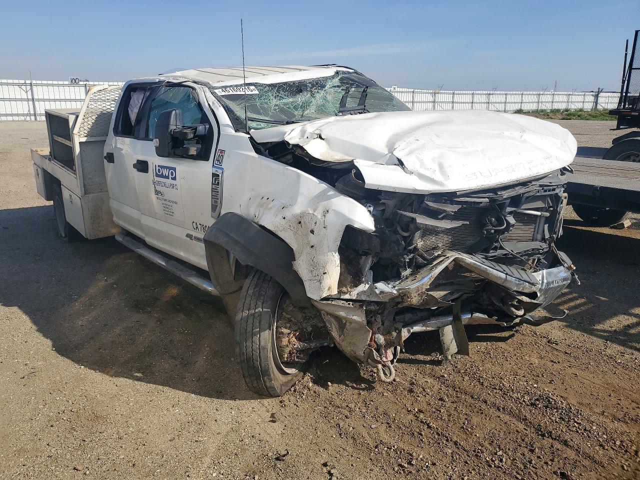 2022 Ford F550 Super Duty Flatbed Truck