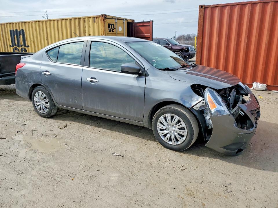 2019 Nissan Versa sv