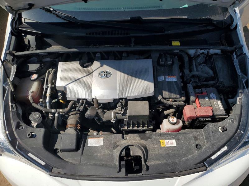 2016 Toyota Prius two